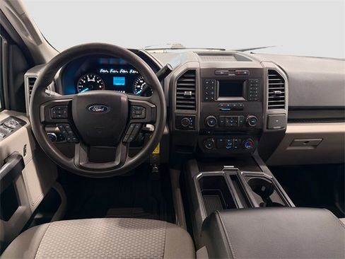 Used 2018 Ford F150 XLT image 18
