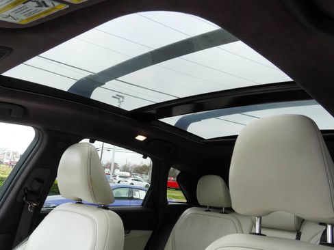 Used 2019 INFINITI QX50 Essential w/ Sensory Package image 14