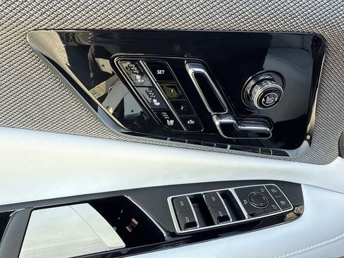 New 2026 Cadillac Optiq Sport 2 image 19