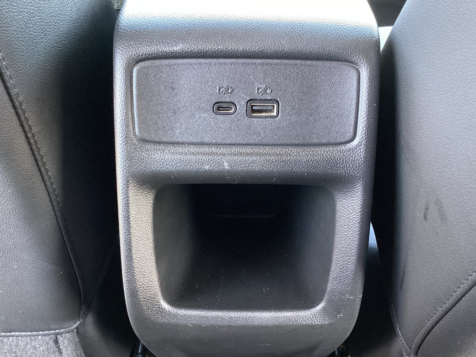 Used 2025 Chevrolet Trax LT FWD image 27