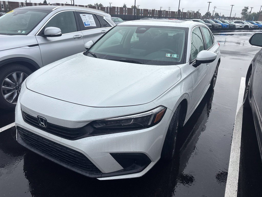 Used 2024 Honda Civic EX image 2