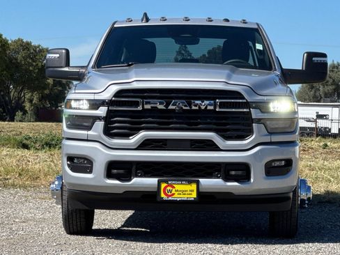 New 2026 RAM 3500 Big Horn AWD/4WD image 10