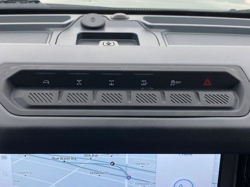 Used 2025 Ford Bronco Badlands w/ Sasquatch Package image 25