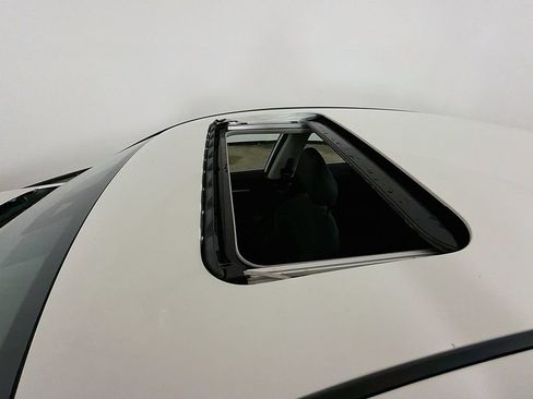 Used 2023 Nissan Altima 2.5 SL AWD/4WD image 19
