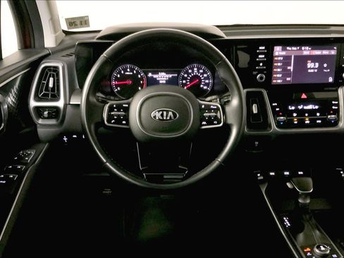 Used 2021 Kia Sorento S w/ Panoramic Sunroof Package AWD/4WD image 6