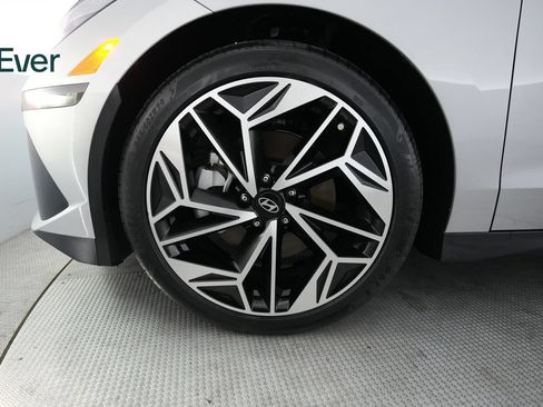 Used 2024 Hyundai Ioniq 6 Limited RWD image 19