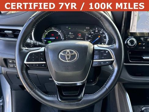 Used 2021 Toyota Highlander Platinum FWD image 19