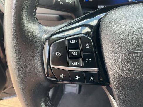 Used 2024 Ford Escape SE FWD image 11
