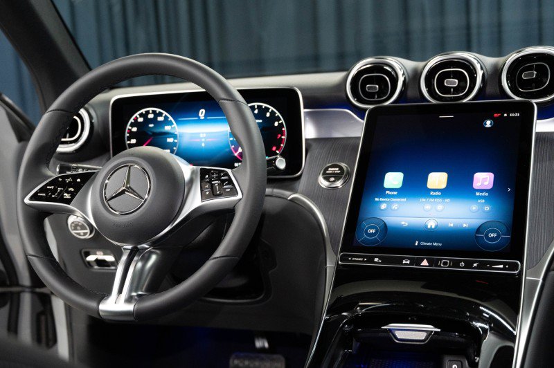 New 2027 Mercedes-Benz GLC 300 image 17