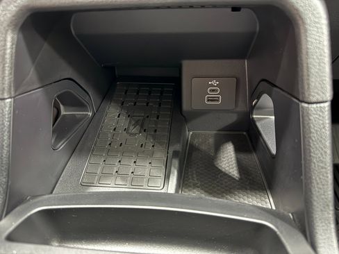 Used 2025 Ford Ranger XLT w/ FX4 Off-Road Package image 19