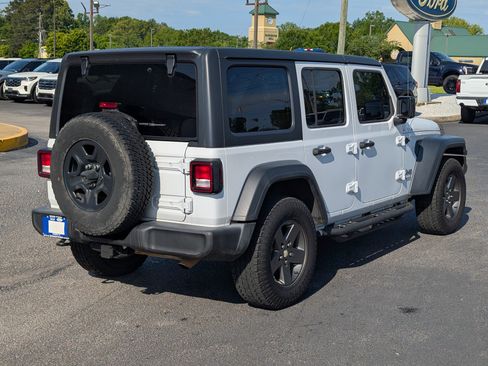 Used 2018 Jeep Wrangler Unlimited Sport AWD/4WD image 44