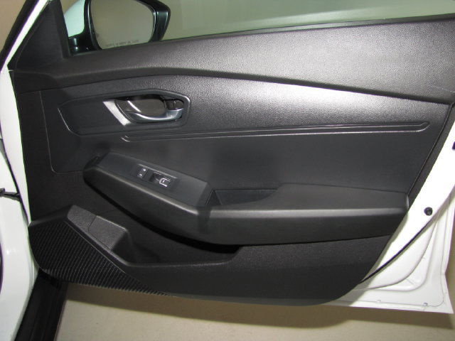 Certified 2025 Honda Accord LX image 28