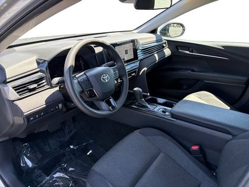 Used 2025 Toyota Camry LE FWD image 12