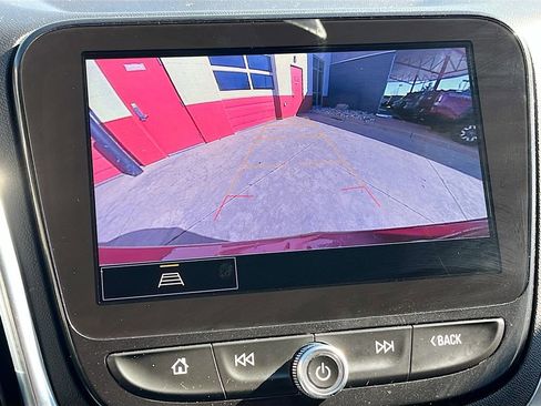 Used 2023 Chevrolet Equinox Premier image 14