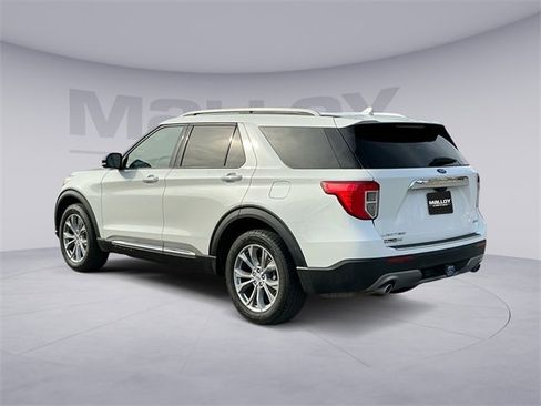 Certified 2023 Ford Explorer Limited w/ Limited Technology Package image 3