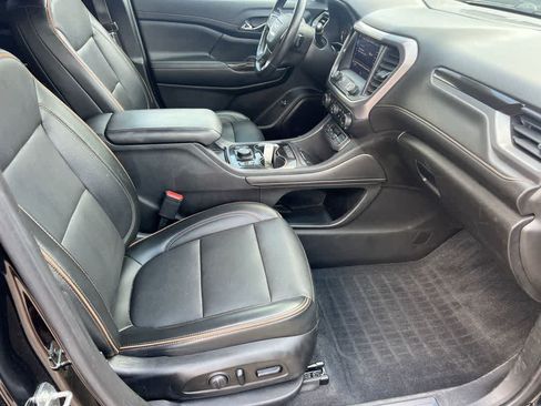 Used 2022 GMC Acadia AT4 w/ Technology Package AWD/4WD image 14