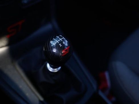 Used 2015 Ford Fiesta ST image 42