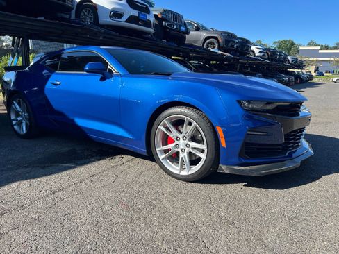 Used 2019 Chevrolet Camaro SS w/ LPO, Camaro Insignia Package RWD image 6