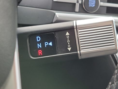Used 2025 Hyundai Santa Fe SEL FWD image 27