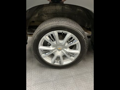 Used 2026 Chevrolet Silverado 1500 High Country AWD/4WD image 43