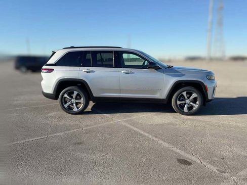 New 2026 Jeep Grand Cherokee Limited image 14