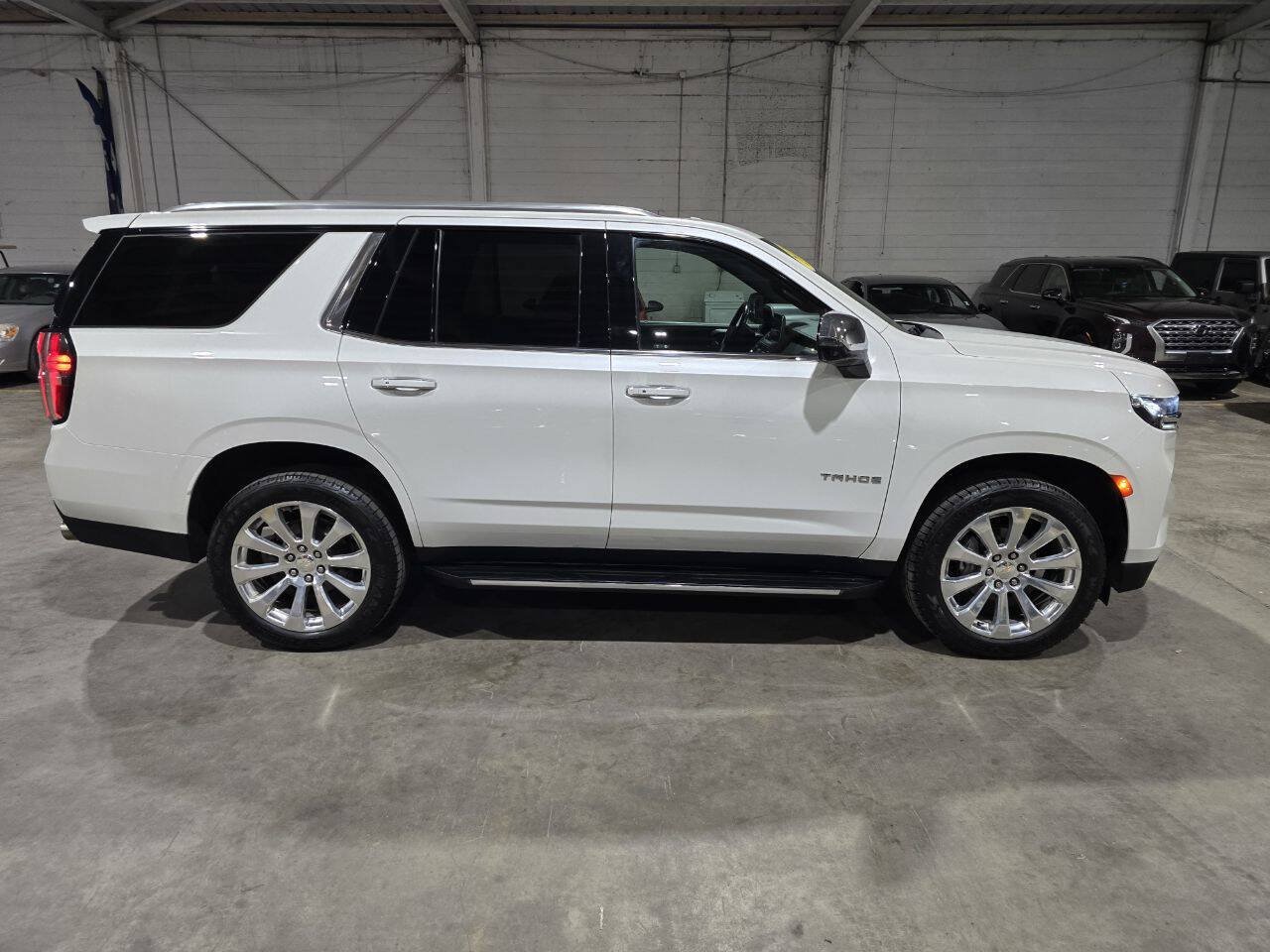 Used 2021 Chevrolet Tahoe Premier AWD/4WD image 15