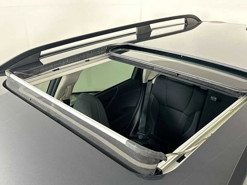 Used 2020 Subaru Forester Premium image 19