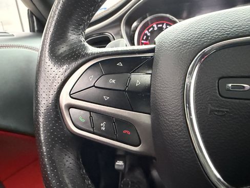 Used 2020 Dodge Challenger R/T w/ Plus Package image 31