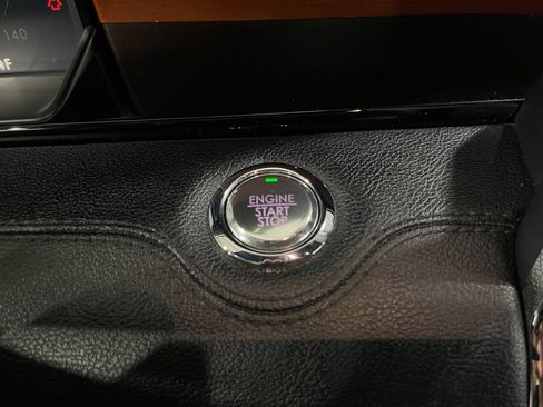 Used 2019 Lincoln Navigator Reserve AWD/4WD image 21