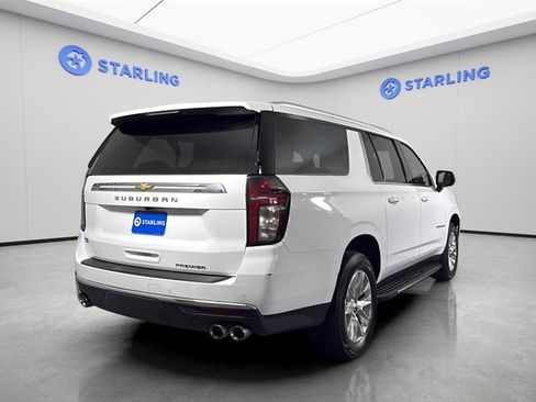 Used 2023 Chevrolet Suburban Premier image 8