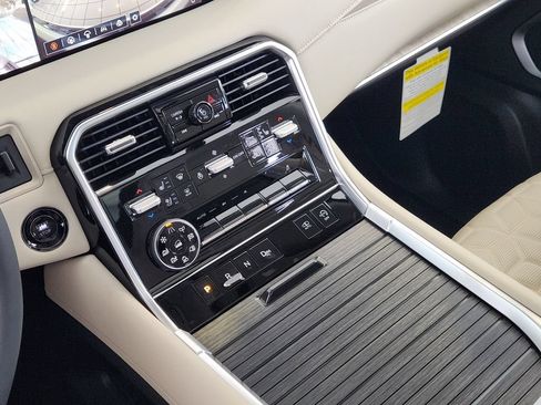 New 2026 Nissan Armada Platinum Reserve AWD/4WD image 15