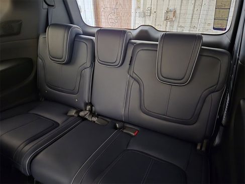 New 2026 INFINITI QX80 SPORT w/ Sport Exterior Package image 8