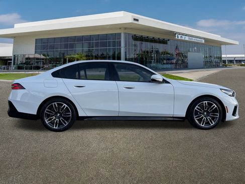 Certified 2024 BMW 530i w/ M Sport Package image 12