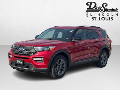 Used 2023 Ford Explorer XLT w/ Equipment Group 202A AWD/4WD image 7