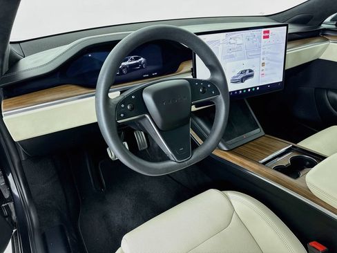 Used 2024 Tesla Model S AWD/4WD image 4