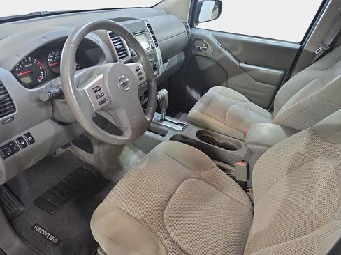Used 2018 Nissan Frontier SV AWD/4WD image 13