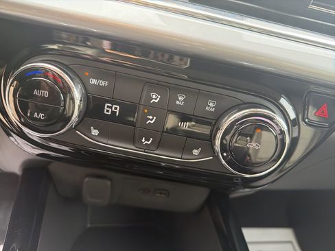 New 2026 Chevrolet Trax LT w/ LT Convenience Package image 42