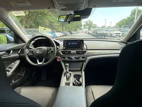 Used 2019 Honda Accord LX image 22