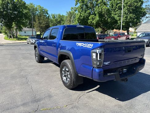 Used 2022 Toyota Tacoma TRD Off-Road w/ Technology Package AWD/4WD image 5