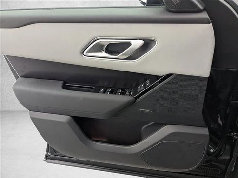 New 2026 Land Rover Range Rover Velar Dynamic SE AWD/4WD image 22