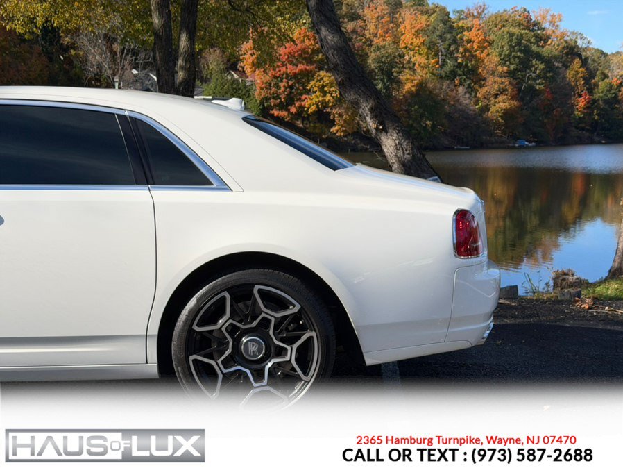 Used 2013 Rolls-Royce Ghost RWD image 19