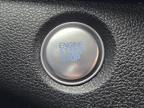 Used 2020 Hyundai Santa Fe Limited image 21