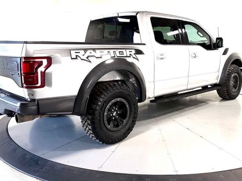 Used 2018 Ford F150 Raptor w/ Equipment Group 802A Luxury AWD/4WD image 4
