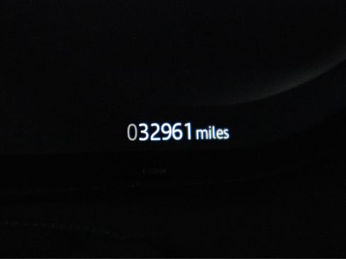 Used 2023 Land Rover Range Rover SE AWD/4WD image 10