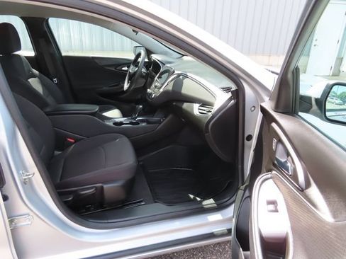 Used 2019 Chevrolet Malibu LT FWD image 22