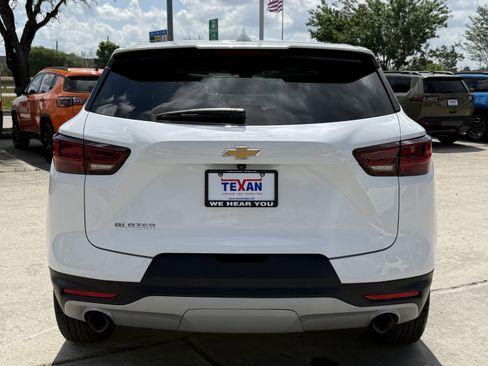 Used 2025 Chevrolet Blazer LT image 6