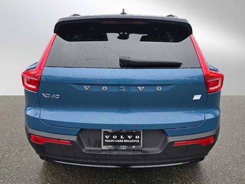 Certified 2023 Volvo XC40 Recharge Ultimate image 4