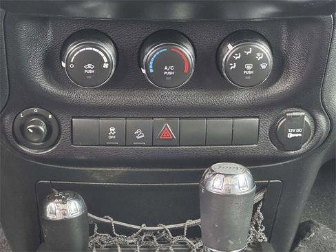 Used 2018 Jeep Wrangler Unlimited Sport S image 4