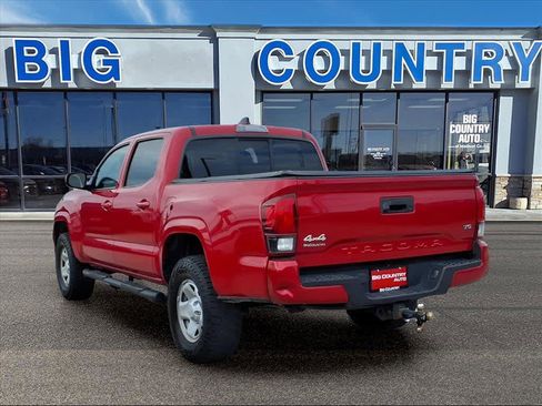 Used 2022 Toyota Tacoma SR image 2