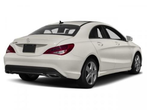 Used 2019 Mercedes-Benz CLA 250 4MATIC image 2